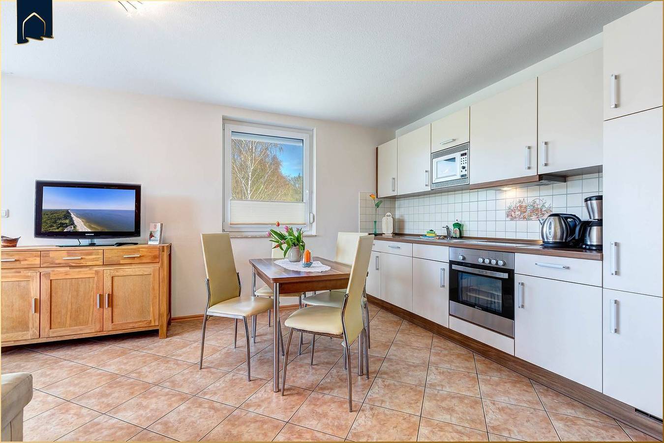Apartamento entero, Moderne Ferienwohnung mit Balkon – nur 800 m zum Strand in Ückeritz, Bernsteinbäder
