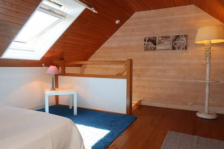 Angenehme Wohnung in einem Ferienhaus für 6 Gäste mit TV, Terrasse und Haustiere erlaubt in Plozévet, Côte de Cornouaille