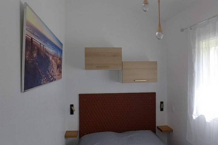 Gîte pour 4 personnes, avec terrasse et jardin à L'Houmeau - 2