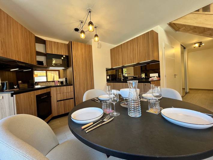 Apartamento entero, Dúplex elegante en el centro, vista al valle, confort moderno in Samoëns, Region Bonneville