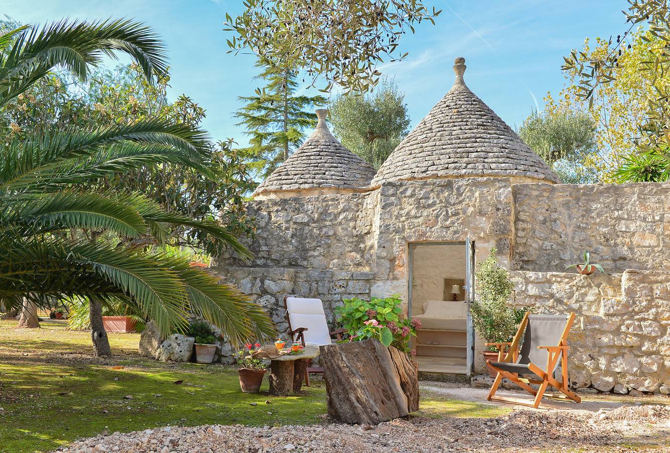 Trullo Alcova in San Vito dei Normanni, Salento