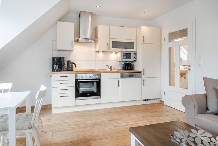 Ferienwohnung für 4 Personen, mit Balkon in Greetsiel - 2