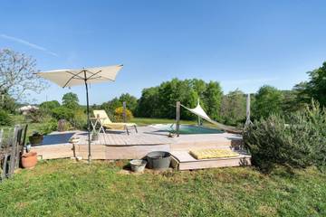 Location De Vacances pour 5 Personnes dans Savignac-de-Miremont, Périgord Noir, Photo 2