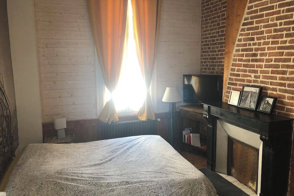 Beautiful, large family home. In the heart of Honfleur. 2-12 people in Honfleur, Lisieux und Umgebung