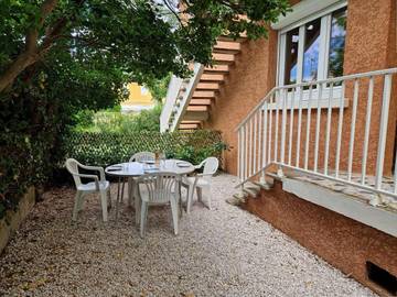 Gîte pour 6 personnes, avec terrasse dans Office De Tourisme De Marseillan