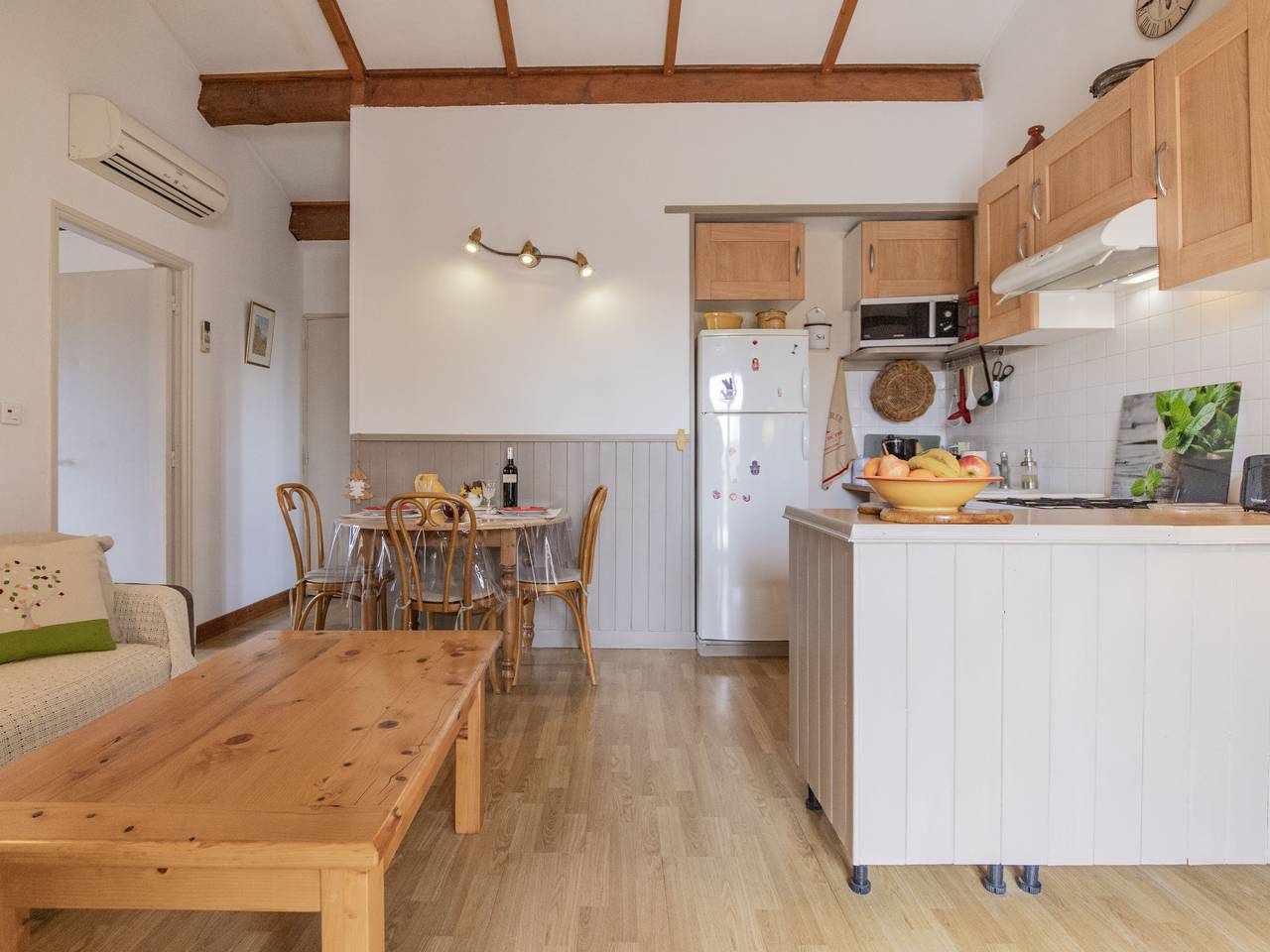 Apartamento entero, L'Aquillon in Noves, Region de Arles