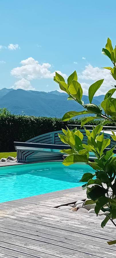 Gîte pour 4 personnes, avec piscine et sauna ainsi que jardin et vue, animaux acceptés à Saint-Vincent (Pyrénées-Atlantiques)