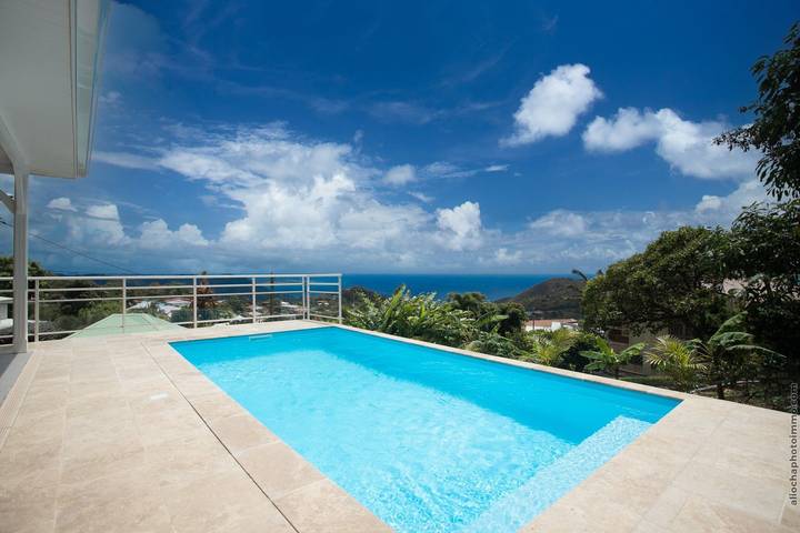 Location de vacances pour 6 personnes, avec terrasse ainsi que jardin et piscine à Sainte-Luce - 2