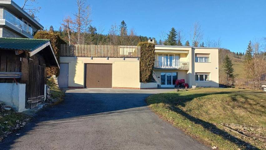 Location de vacances pour 9 personnes, avec jardin et vue à La Chaux-de-Fonds - 3