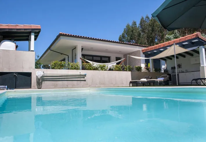 Casa de vacaciones para 6 personas, con jardín además de piscina y vistas, Familias con niños - 1