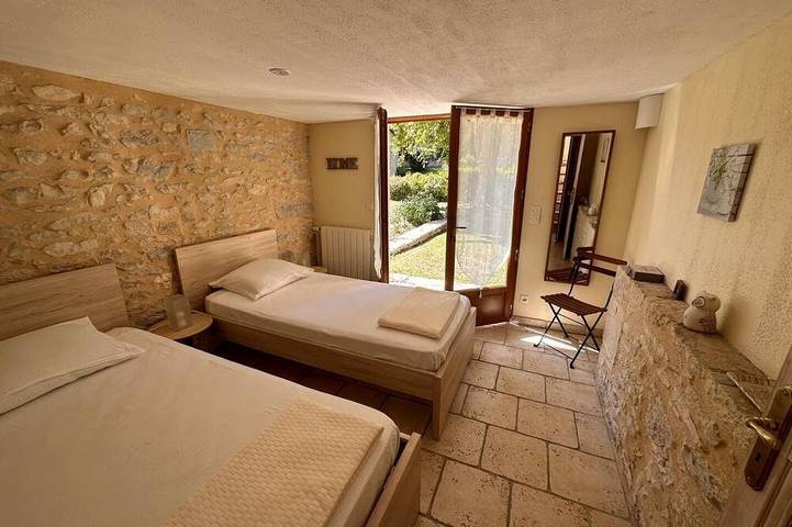 Location de vacances pour 4 personnes, avec piscine et jardin à Saint-Médard - 4