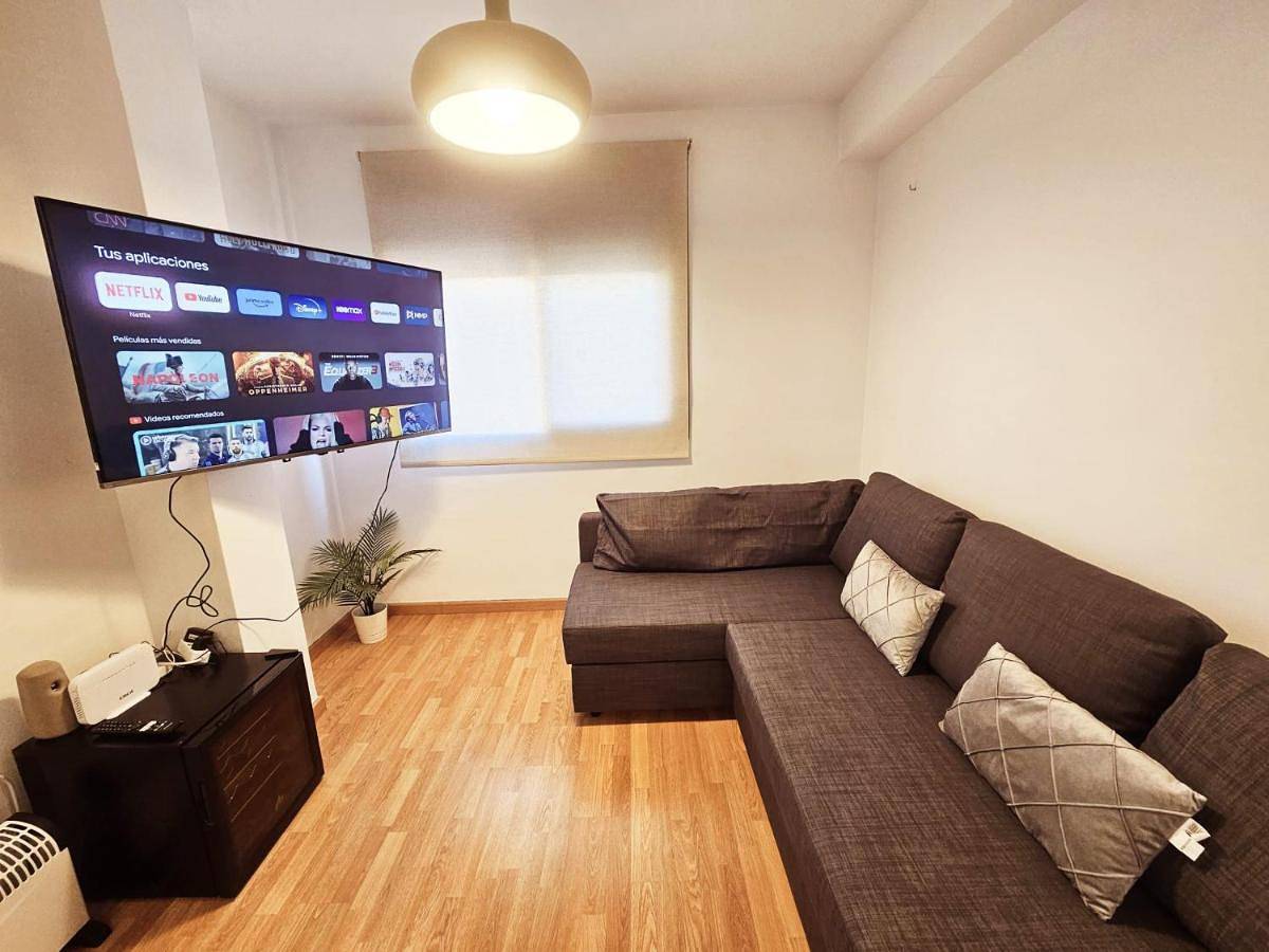 Entire apartment, La Casita De Lu parking incluido in Castellón de la Plana, Costa del Azahar