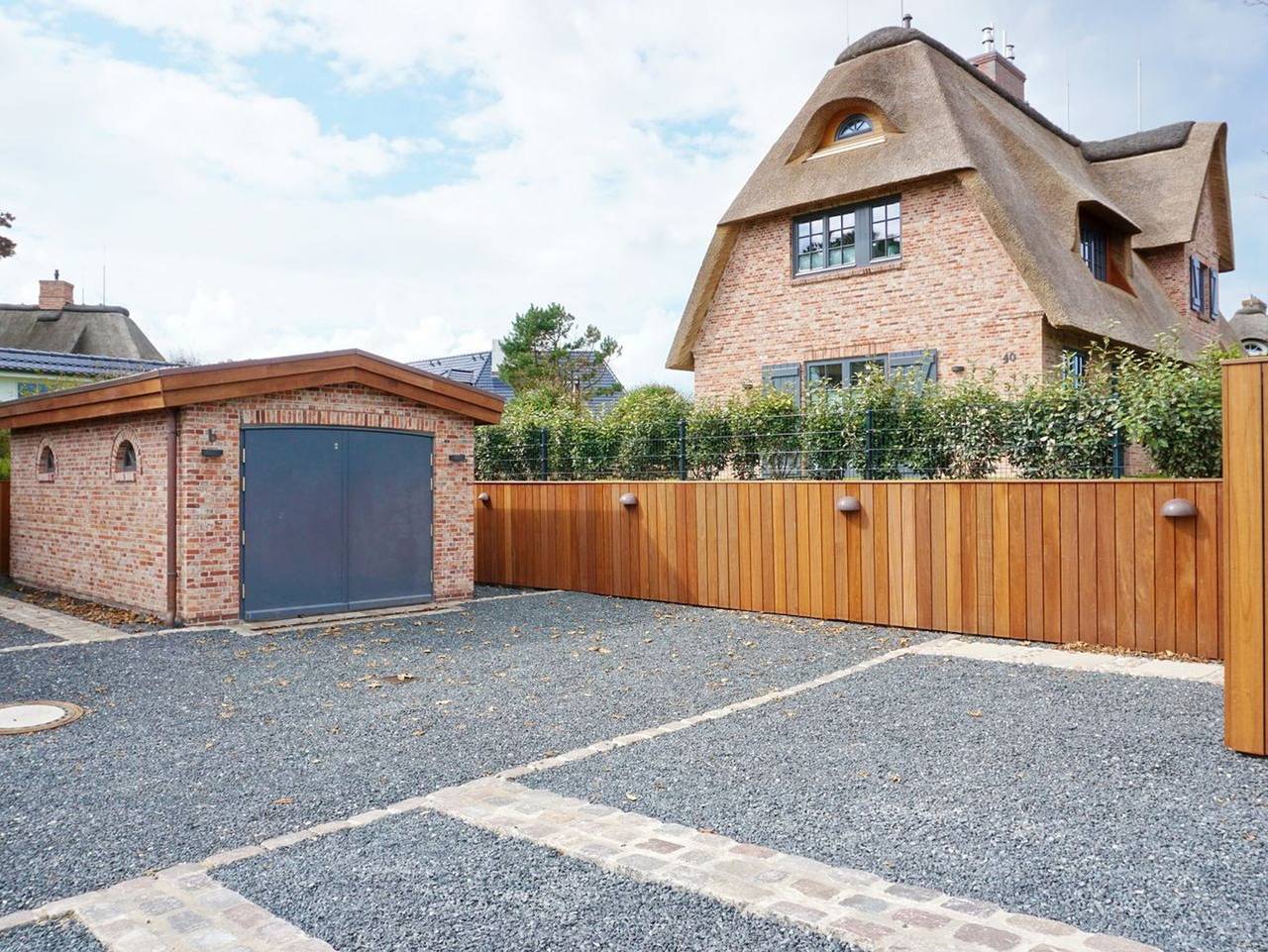 Fien to Huus - Hausteil im Ug, Eg, Og, Dg ca. 140m² Nutzfläche, keine Haustiere erlaubt. in Wenningstedt, Sylt