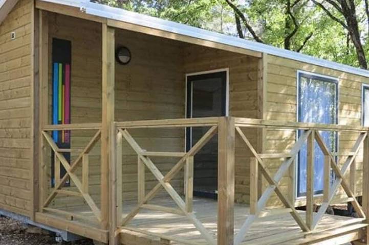 Chalet pour 5 personnes, avec Terrasse et Piscine