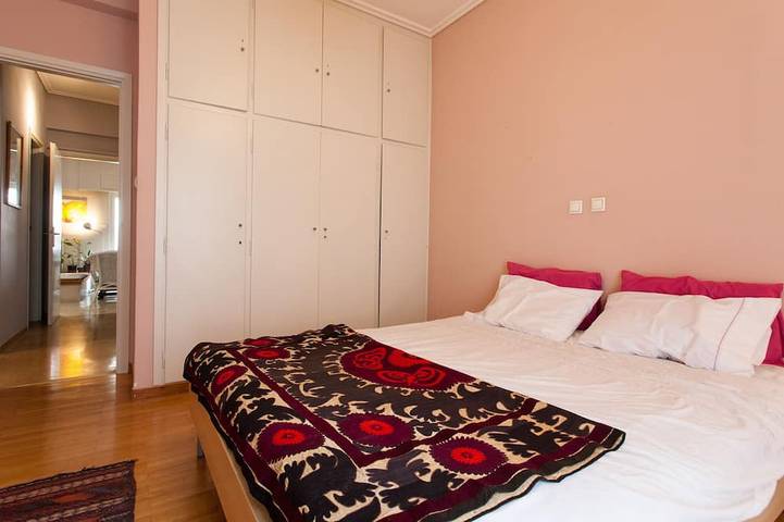 Appartement entier, Centre d'Athènes, appartement d'artiste pour 4 in Gizi, Athènes