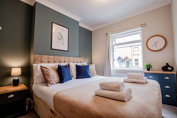 Holiday rental for 5 people, with garden in Ashbourne