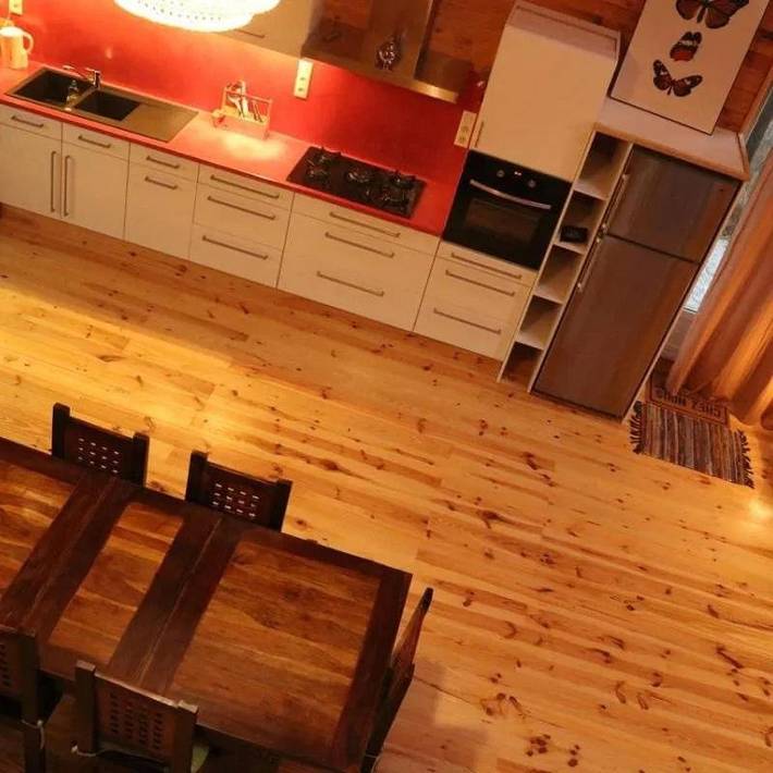 Gîte pour 10 personnes, avec jardin ainsi que piscine et jacuzzi à Brassac - 3