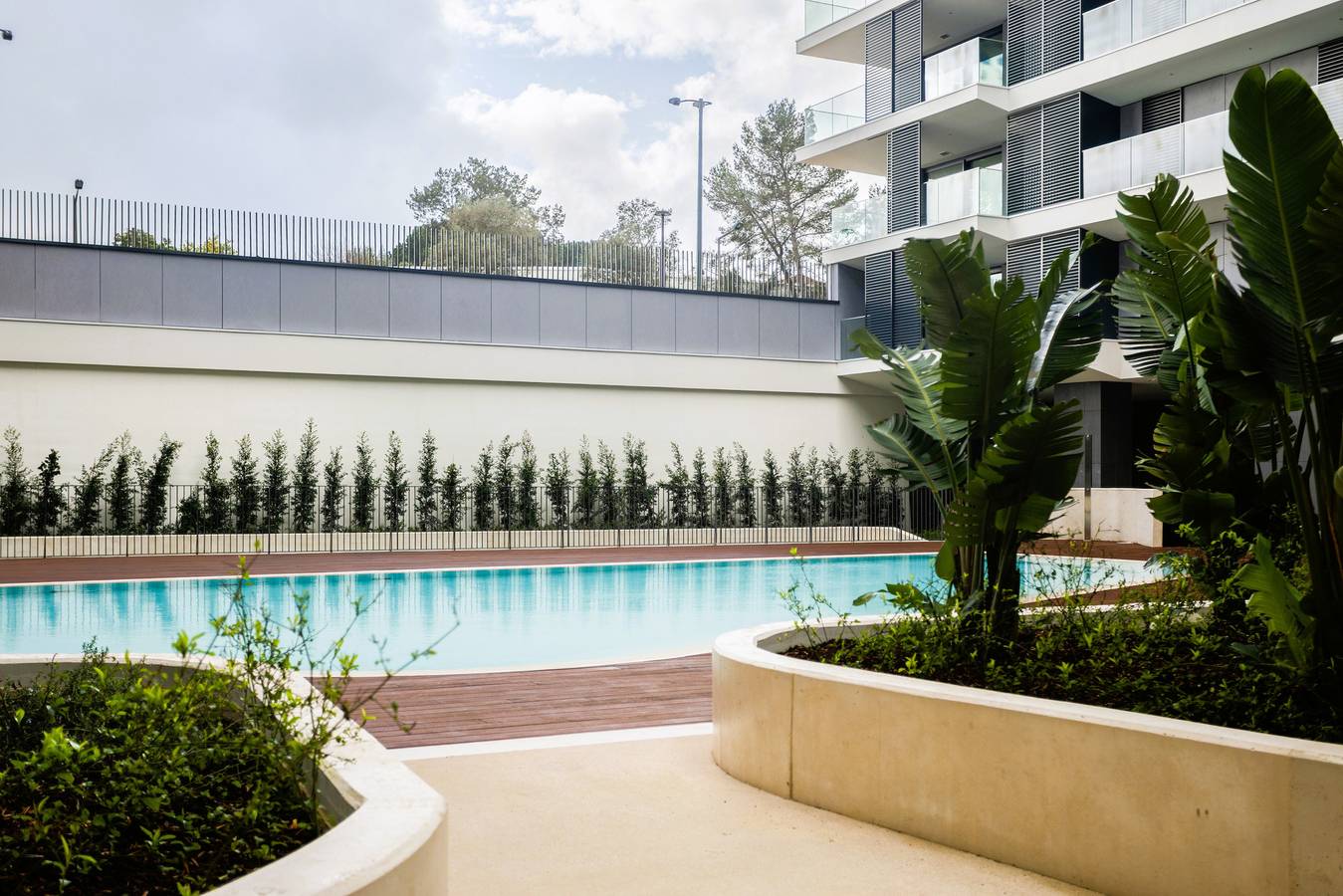 Appartamento intero, Modern Lisbon W/ Balcony And Pool in Lisbona, Costa de Lisboa