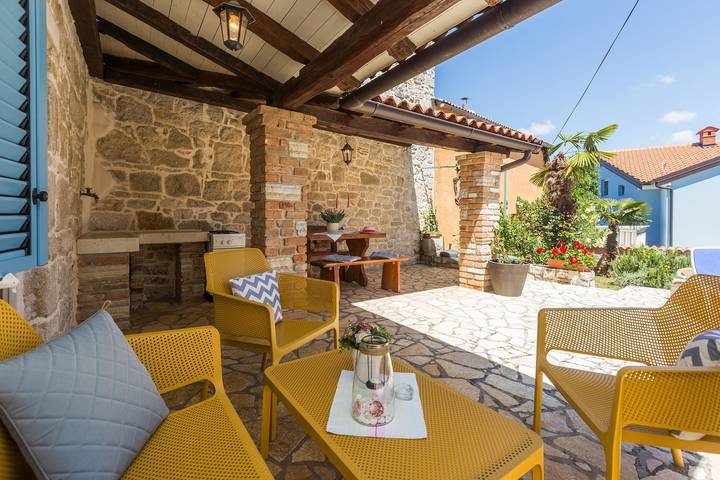Ferienhaus für 3 Personen, mit Balkon/Terrasse und Garten in Funtana - 2