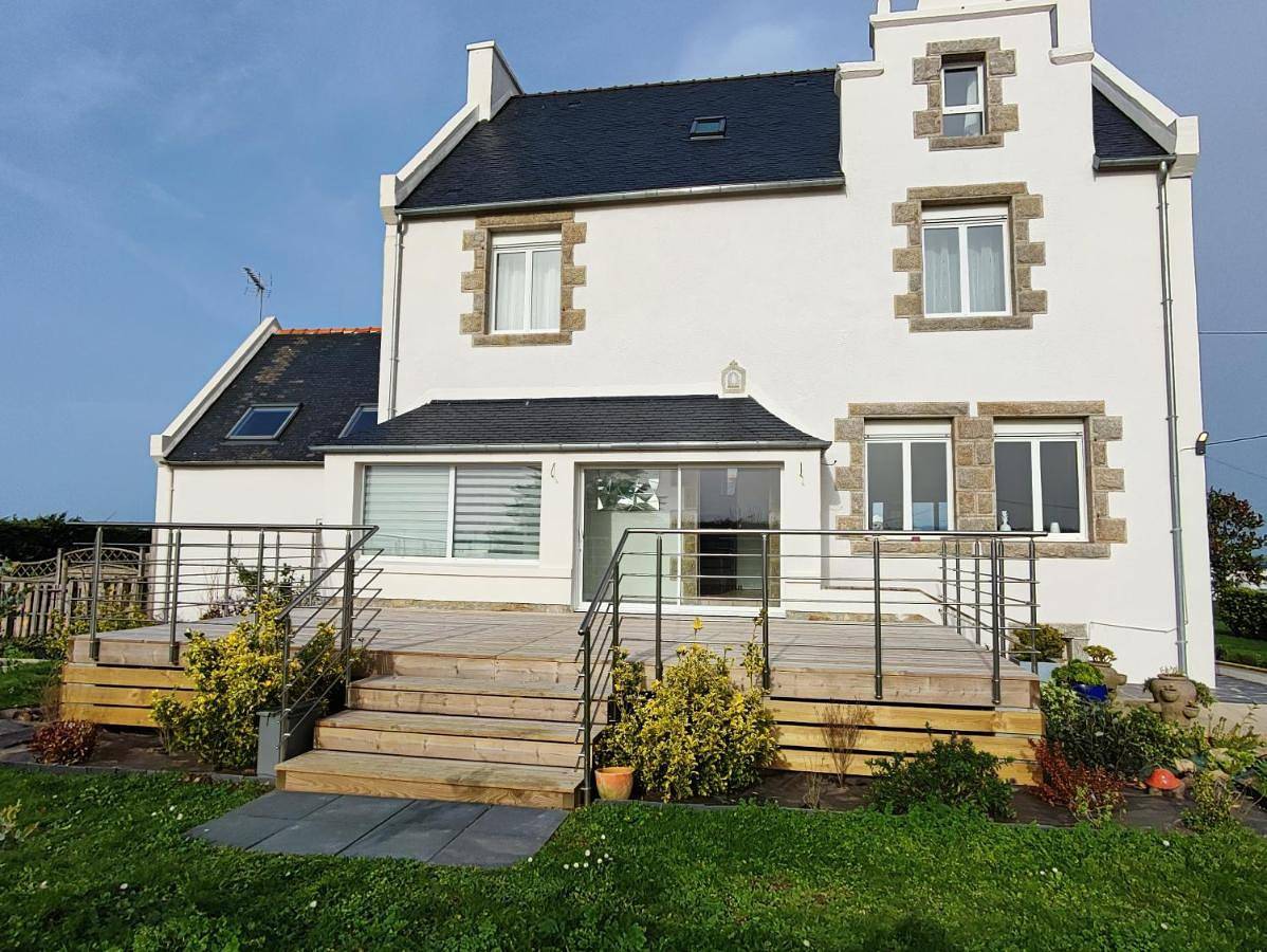 Double Room with Sea View in Saint-Pol-de-Léon, Ceinture Dorée