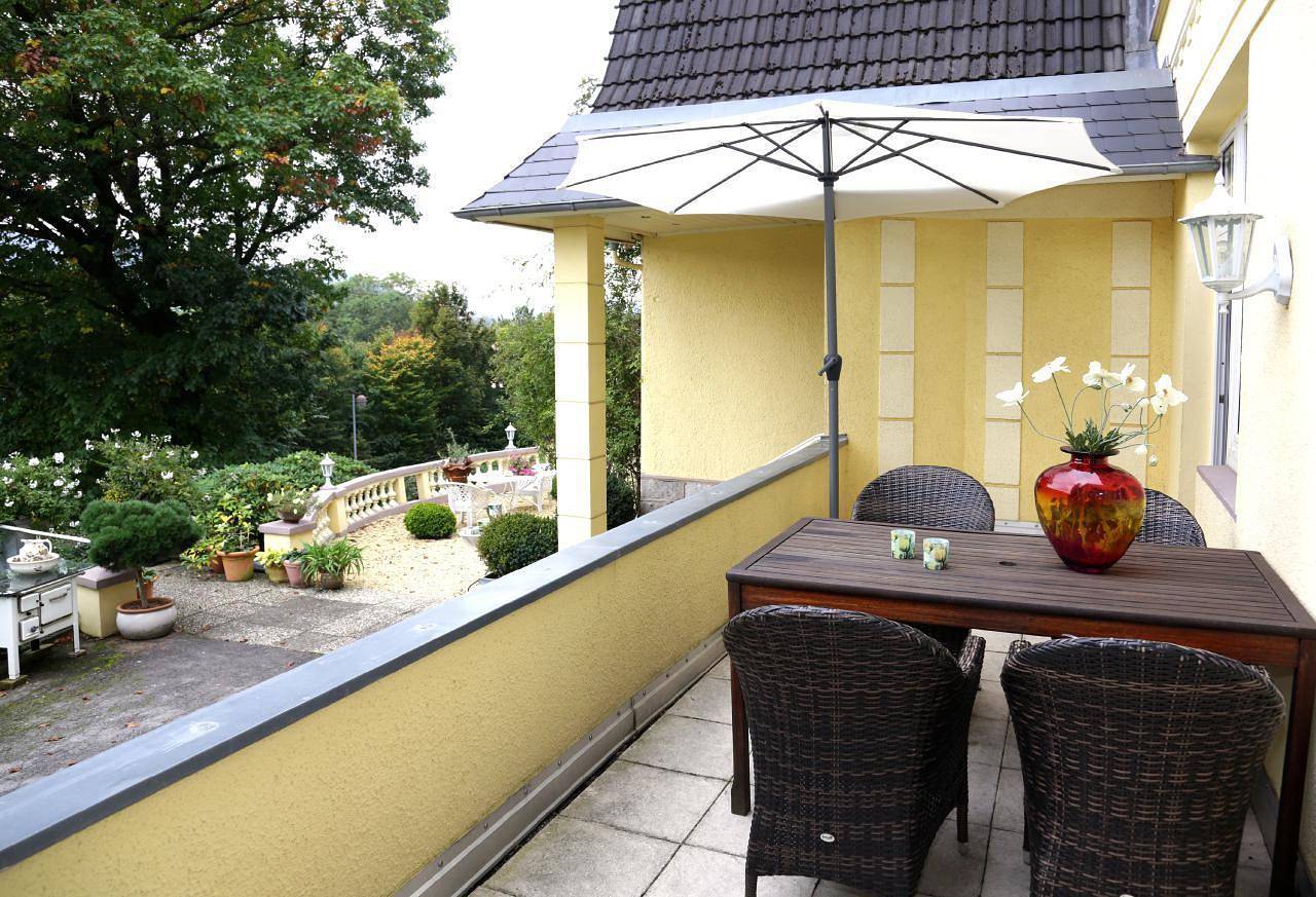Ganze Ferienwohnung, Schöne Wohnung in Bad Pyrmont mit großem Garten in Bad Pyrmont, Weserbergland
