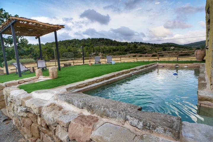 Casa rural para 6 personas, con piscina además de vistas y jardín en Terra Alta - 2
