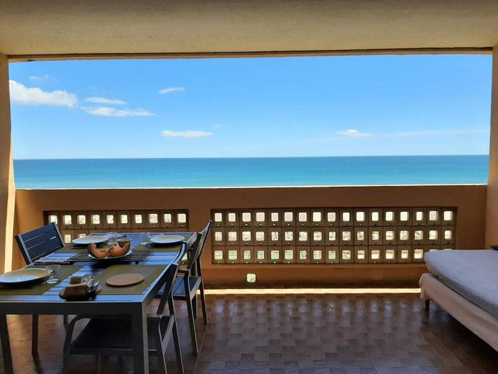 Appartement de vacances pour 4 personnes, avec terrasse ainsi que piscine et vue, animaux acceptés