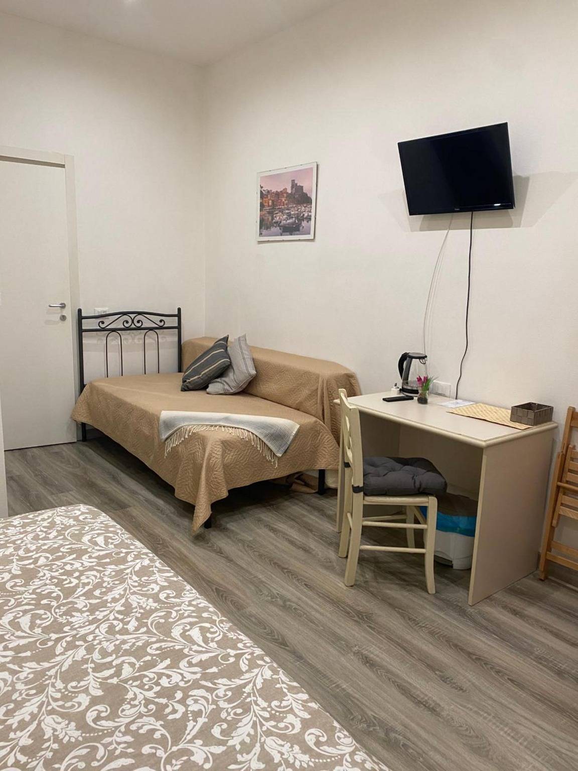 Room 'Lerici' with Balcony, Wi-Fi and Air Conditioning in La Spezia (City), La Spezia