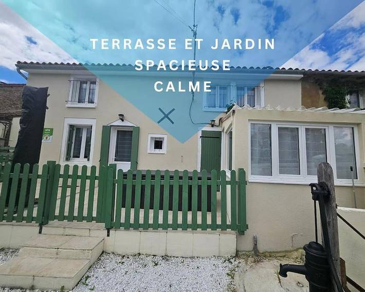 Gîte pour 8 personnes, avec jardin à Saint-Gourson