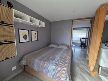 Gîte pour 2 personnes, avec terrasse à Vasteville