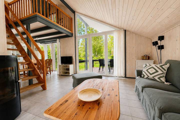 Ferienhaus für 6 Personen, mit Terrasse und Garten sowie Sauna und Seeblick in Mirow - 2