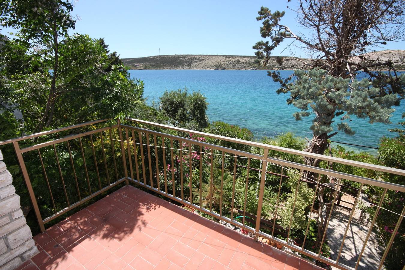 Ganze Wohnung, 3-Zimmer-Ferienwohnung am Strand Stara Novalja, Pag A-6390-a in Stara Novalja, Pag