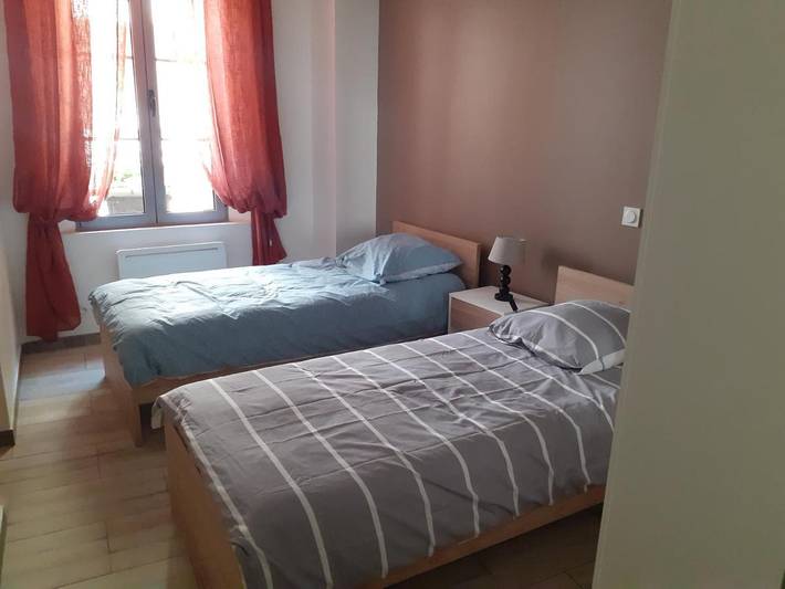 Gîte pour 5 personnes, avec vue dans Office de Tourisme de Castellane - 4