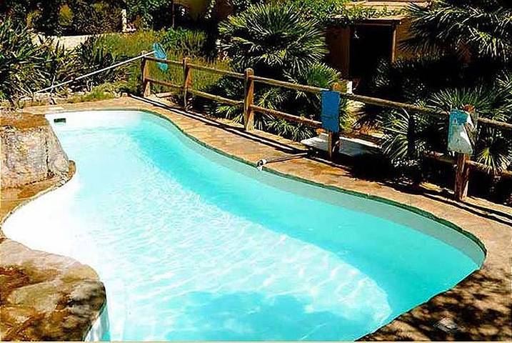 Appartamento per 2 persone, con Idromassaggio e Terrazza nonché Giardino e Piscina in Isole Egadi