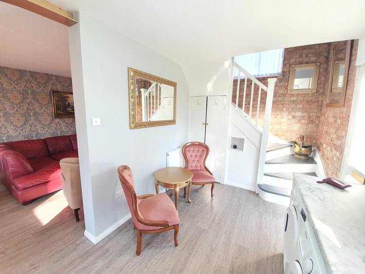 Holiday rental for 10 people, with Terrace and Garden as well as View in Slough