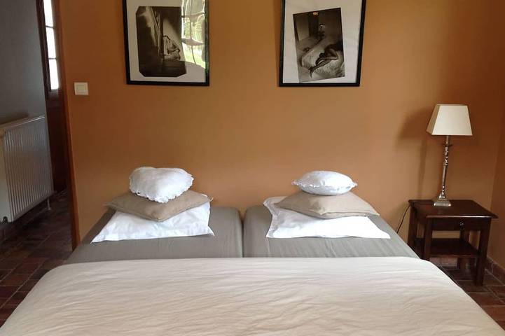 Location de vacances pour 8 personnes, avec jardin à Villeny - 4