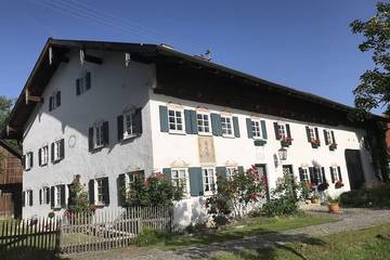 Agriturismo pour 12 personnes, avec jardin dans Fuchstal