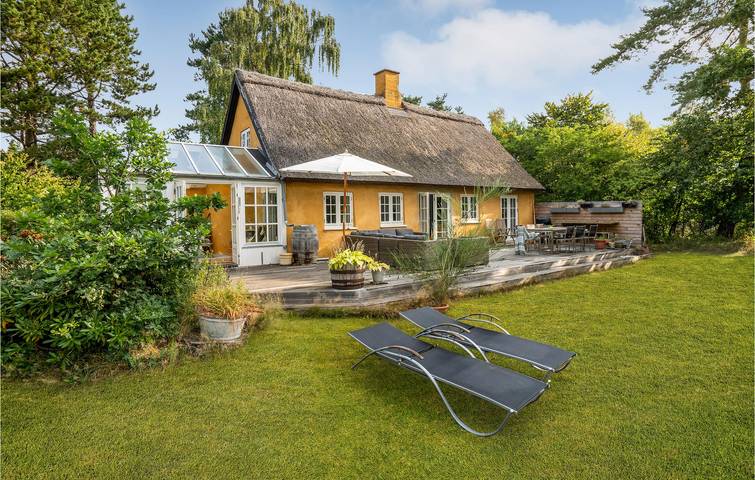 Ferienhaus für 6 Personen, mit Terrasse und Garten - 1