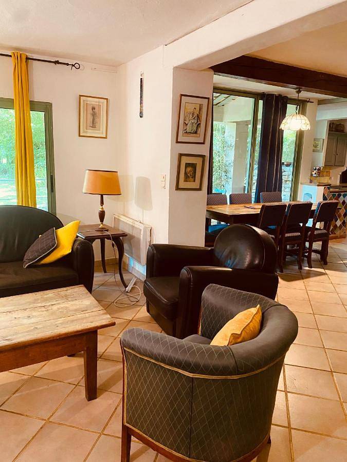 Location de vacances pour 10 personnes, avec vue ainsi que jardin et piscine à Les Angles (Gard) - 4