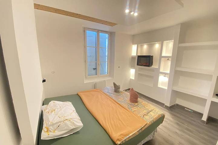 Grande Maison Spacieuse et Élégante Avec 3 Salons in Beauvais, Oise