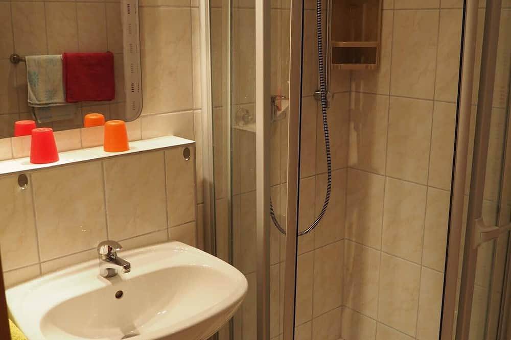 Ganze Wohnung, Appartement Hochries, 51 qm Obergeschoss, 1 separates Schlafzimmer in Riedering, Chiemgauer Alpen