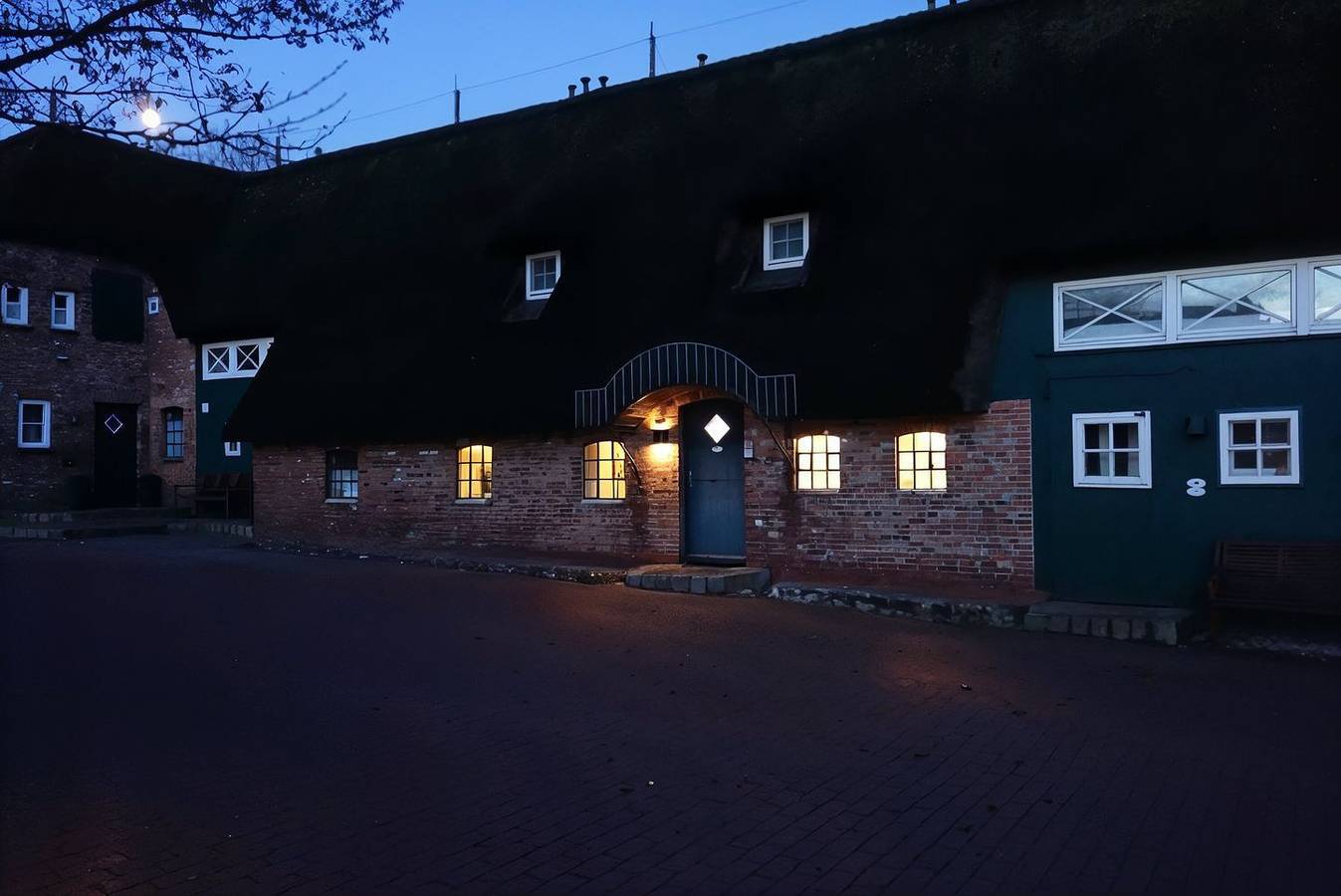 Ganze Wohnung, Ferienwohnung im Eg in Wrixum auf Föhr: 76 m² mit Terrasse & Garten in Wrixum, Föhr