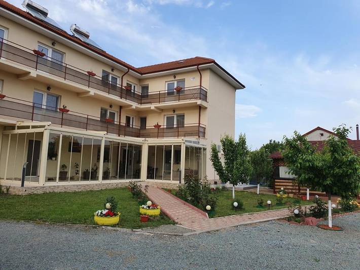 Maison d’hôte pour 4 personnes, avec jardin et vue dans Constanța