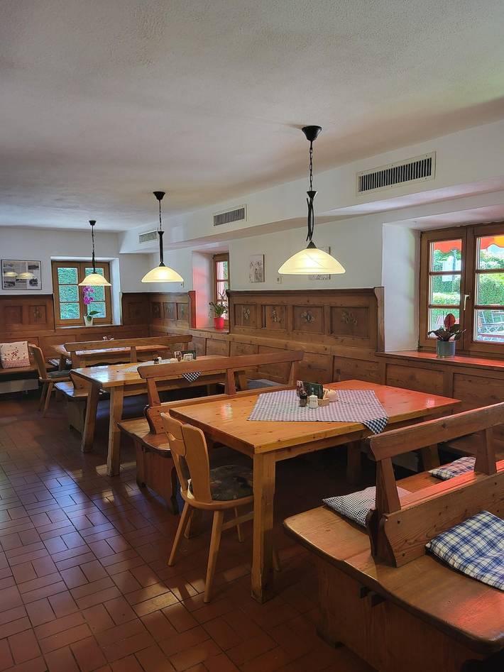 Gasthaus Staufenbrücke - Doppelzimmer/Dusche mit eigenem Etagen Wc ohne Frühstück in Bad Reichenhall, Bayerische Alpen