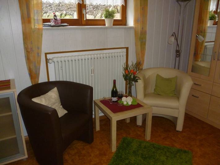 Ganze Ferienwohnung, Ferienwohnung Thum - Ferienwohnung mit 28 qm, max. 2 Pers. in Bötzingen am Kaiserstuhl, Kaiserstuhl