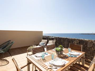 Cottage pour 4 personnes, avec terrasse et bassin pour enfant ainsi que piscine et vue sur l’océan à Porís de Abona