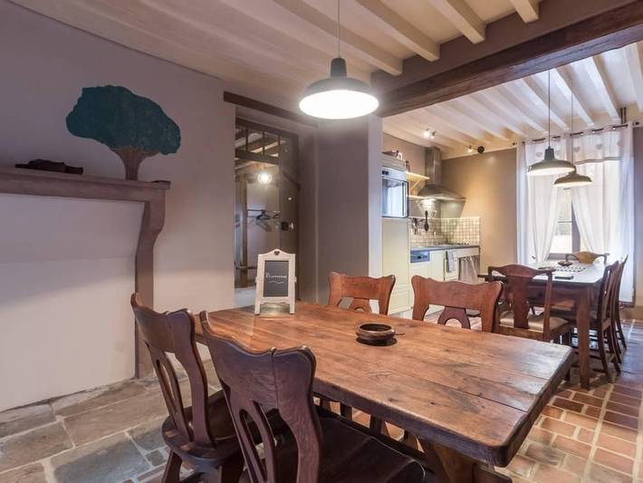 Authentisches Ferienhaus am Wasser, Haustiere Erlaubt, Parkplatz in Montbard und Umgebung