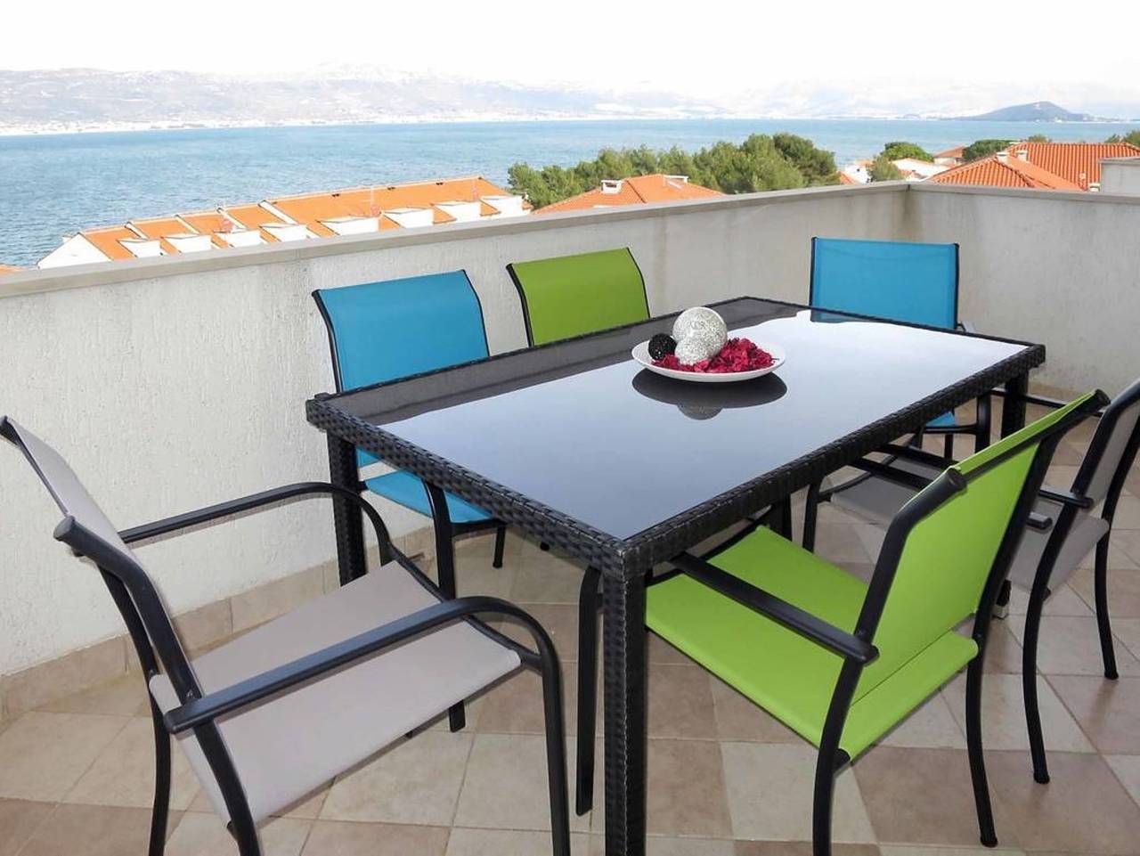 Ganze Wohnung, Zweizimmer-Apartment mit Gemeinschaftspool in Arbanija, Ciovo