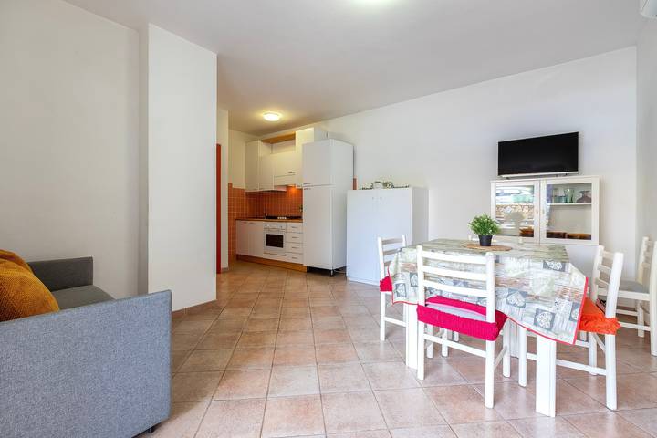 Gîte pour 6 personnes à Isola Rossa - 3