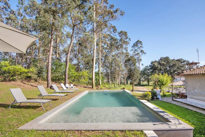 Holiday Home 'Villa Da Floresta' with Private Pool, Wi-Fi and Air Conditioning in Rio Mau e Arcos, Porto District